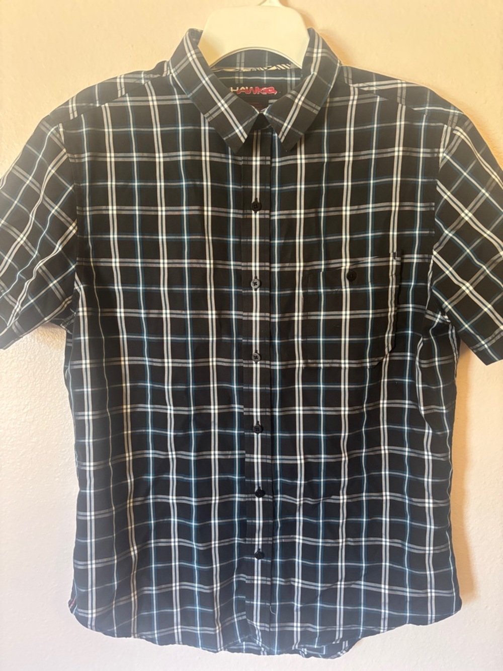 Men’s Blue and Black Plaid Short-Sleeve Button-Down Shirt Size M